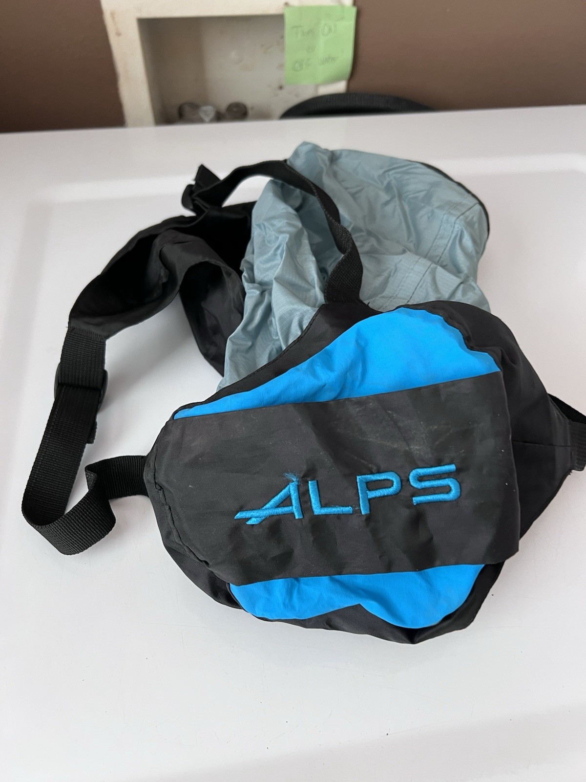 Alps Mountaineering Dry Stuff Compression Sack 10 Liters