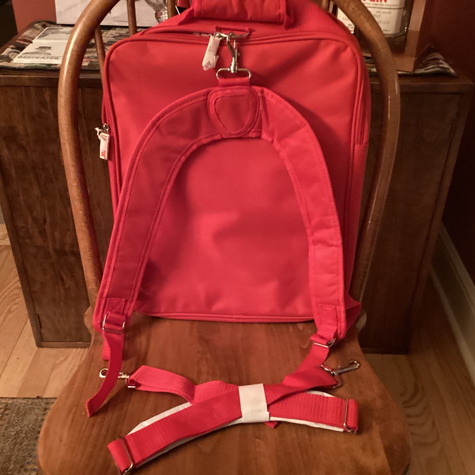 Beefeater logo Backpack with detachable straps