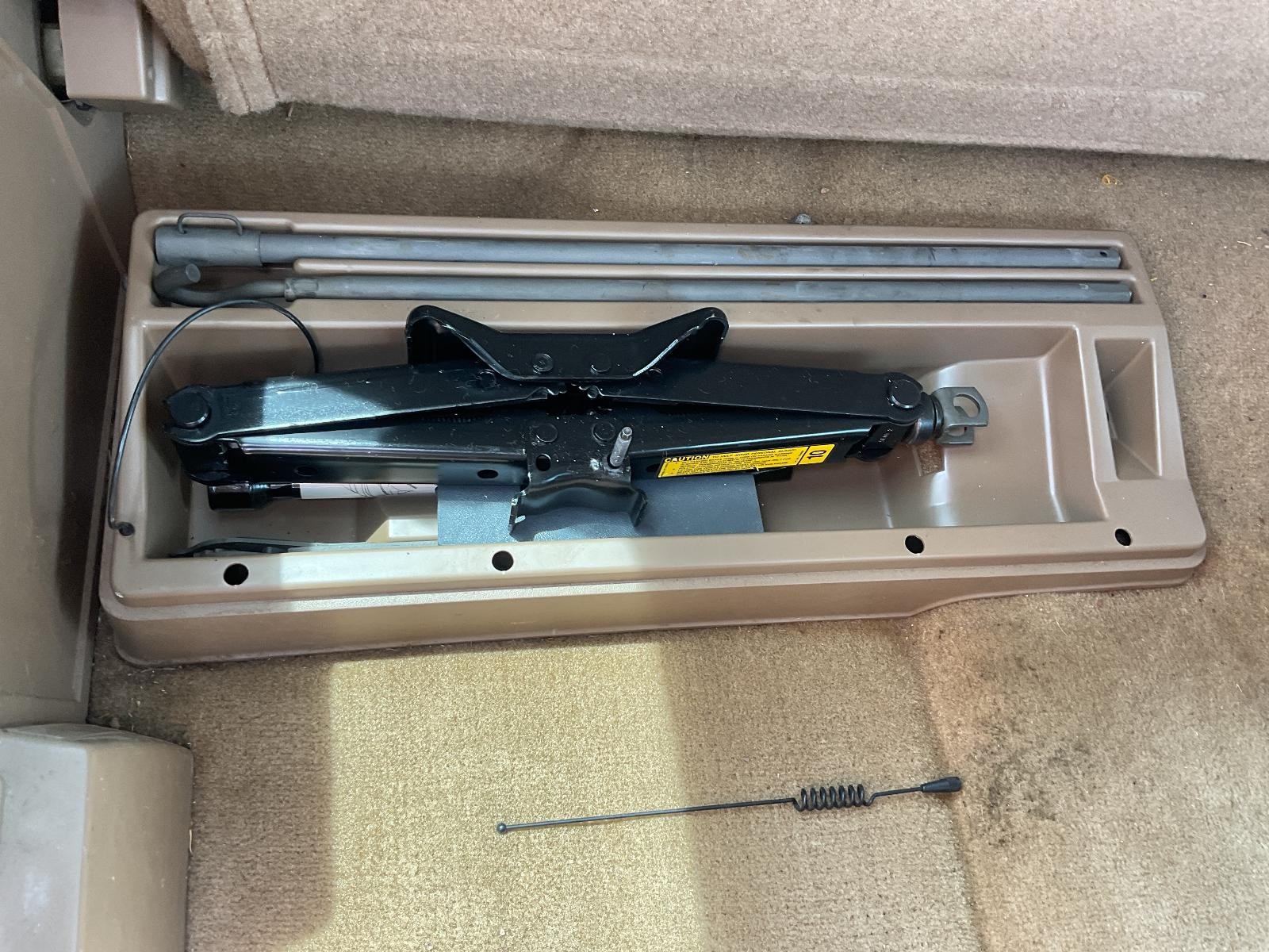 Used Floor Jack fits: 1995 Chevrolet 1500 PICKUP  Grade A