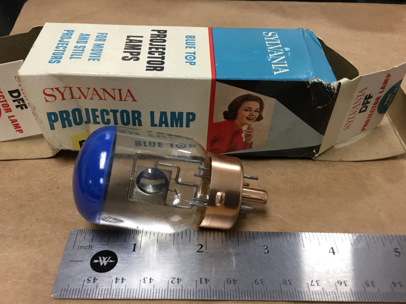 1  PC  SYLVANIA  DFF  500W  120V  500 hrs  PROJECTION LAMP - BLUE TOP