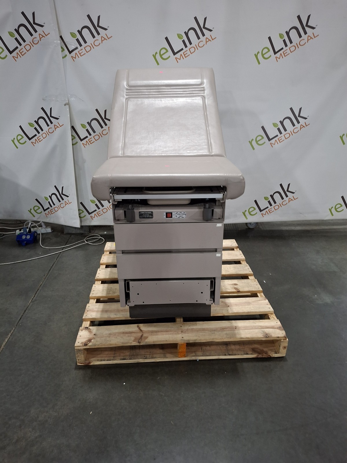 Midmark Ritter 100 Exam Table