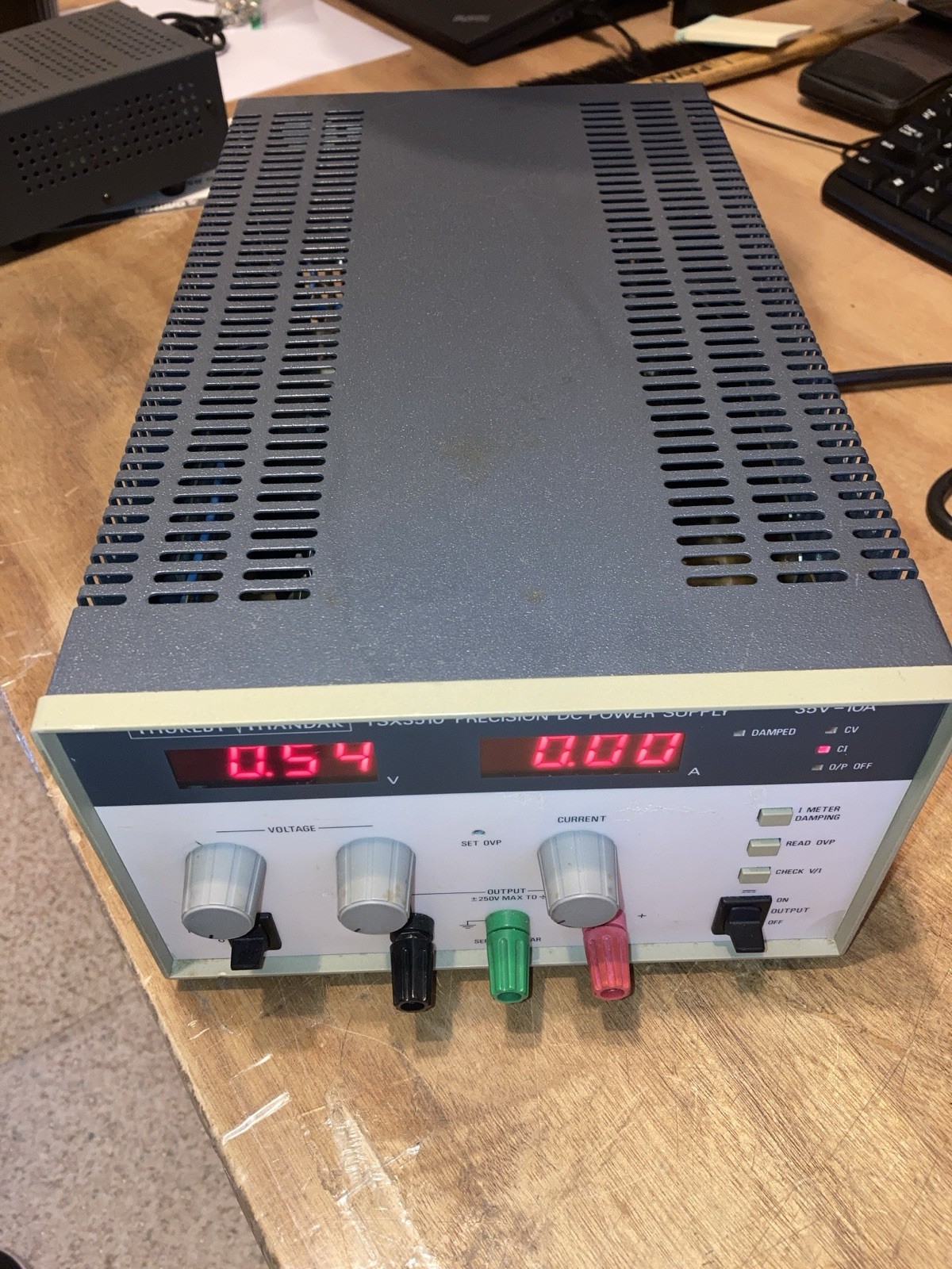 Thurlby Thandar TSX3510 DC PS