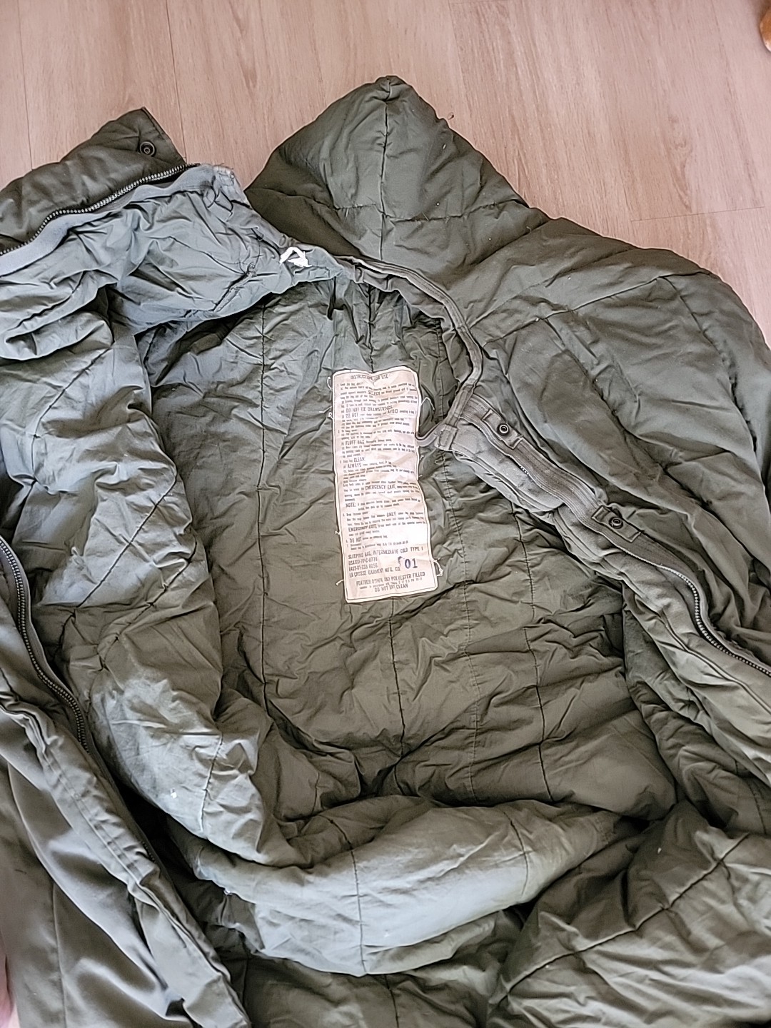 Vintage Intermediate Cold Weather Sleeping Bag US Mummy Bag