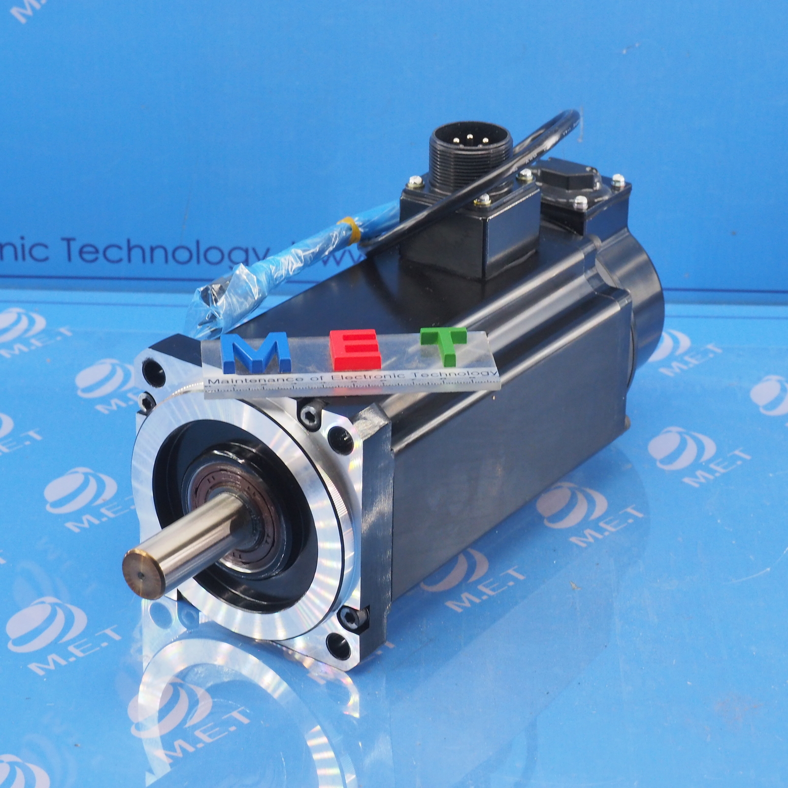 Hyundai Ac Servo Motor 2.0Kw Tsm1008N8220E735 Tsm1008N8220E735 60Days Warre