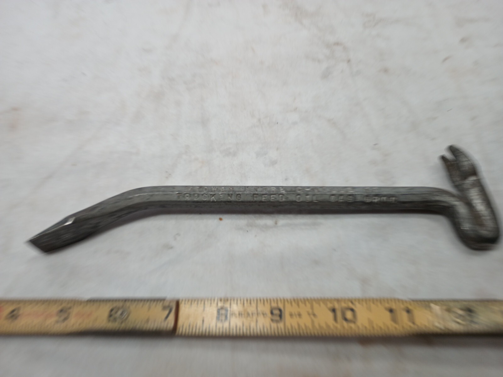 VTG ADVERTISIN CRATE OPENER Midway Store C-ville IA Os56