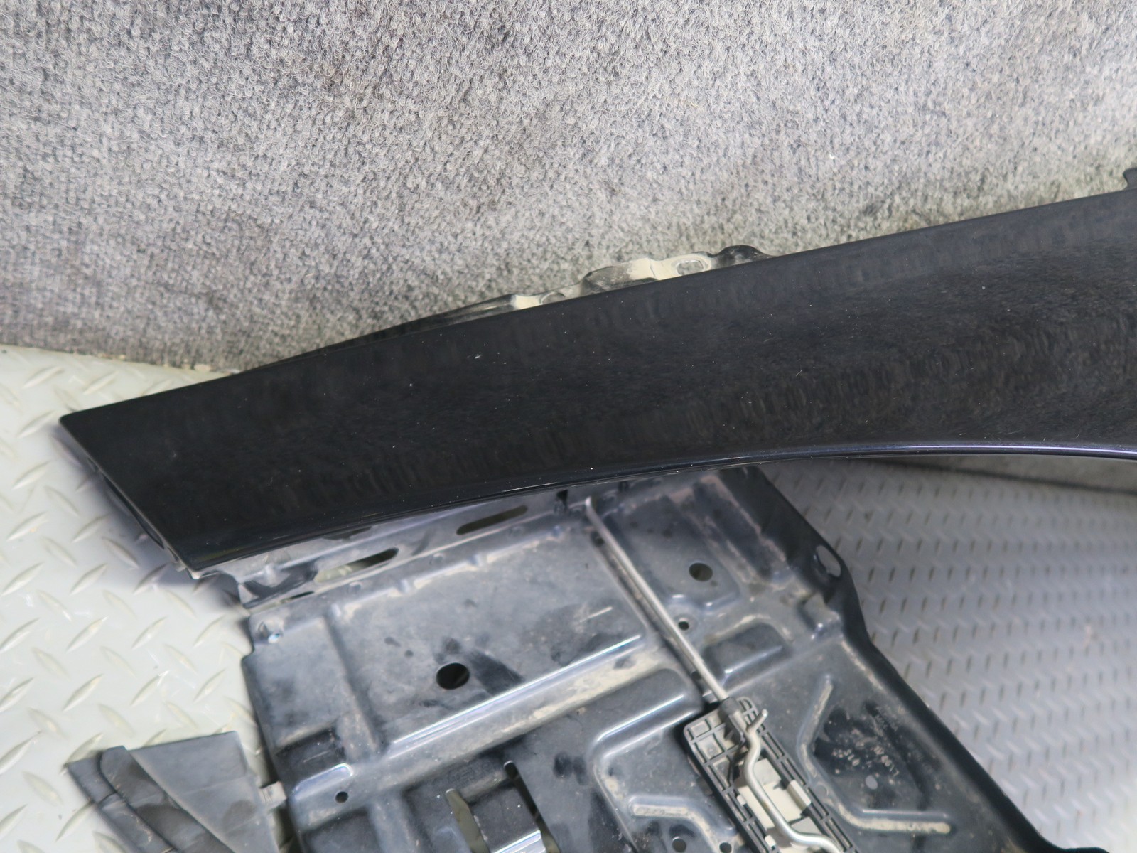 2011-2014 PORSCHE CAYENNE 958 FRONT LEFT DRIVER SIDE FENDER PANEL COVER BLACK
