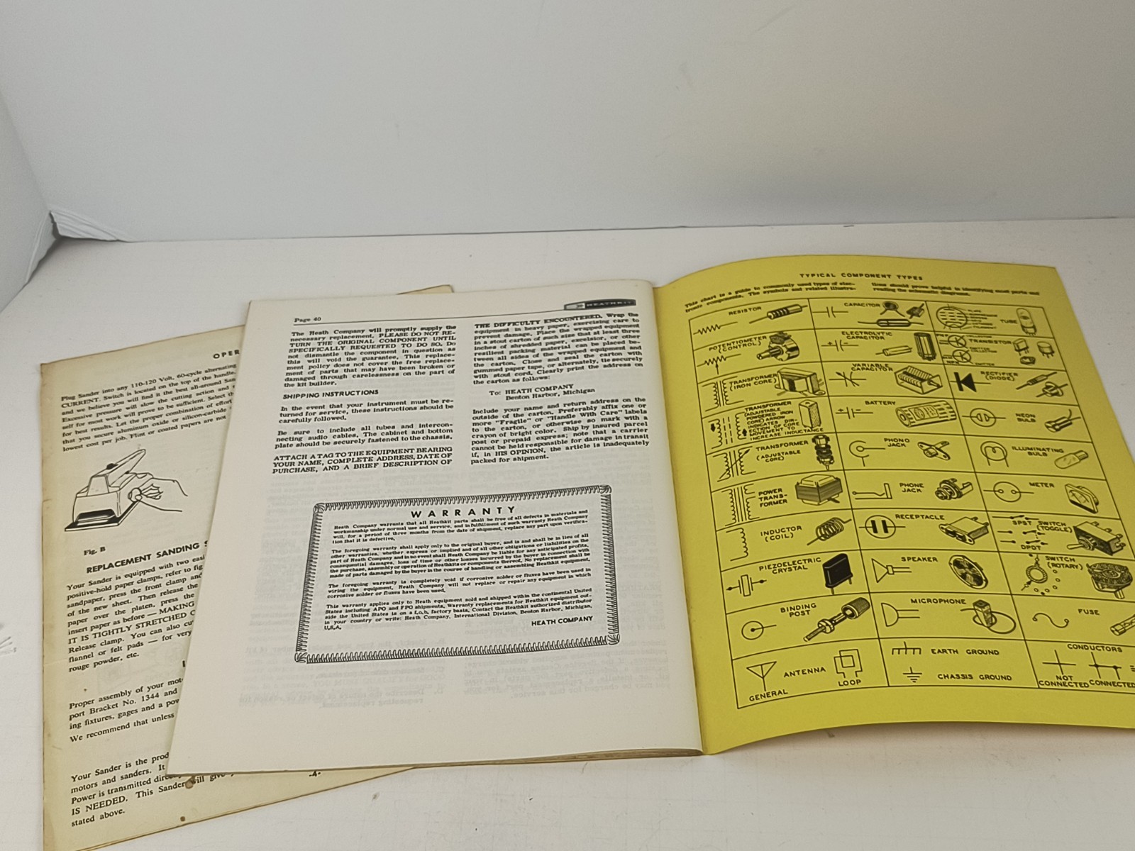 Heathkit AA-151 Amplifier Assembly and Operation Manual 40 Pages
