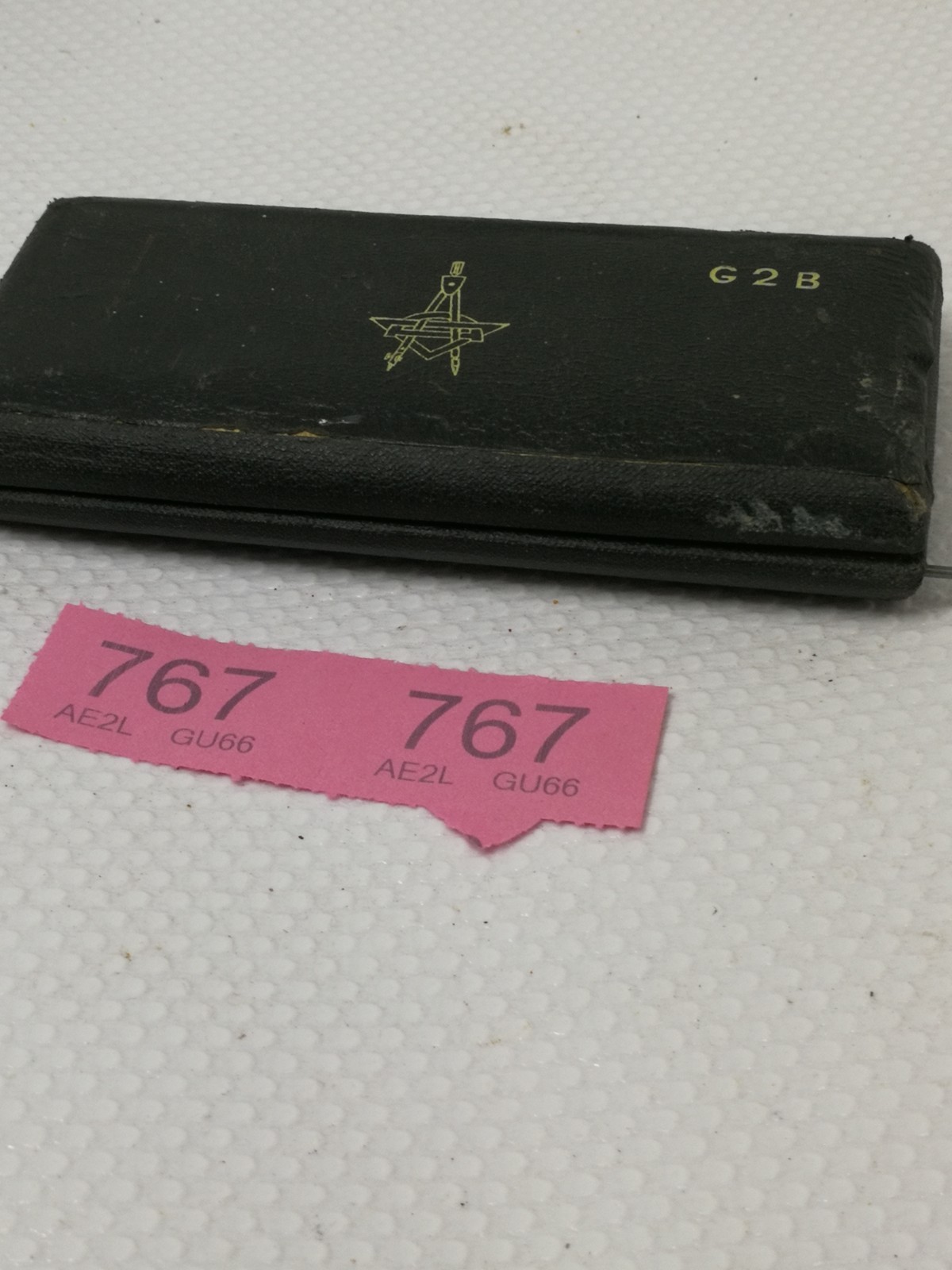Vintage cased G2B hellerman compass set