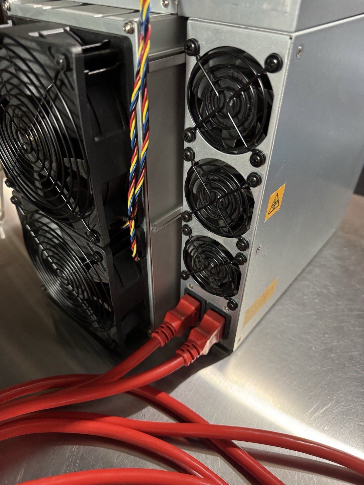 Bitmain Antminer L7 9050MH ASIC Miner + 2 Power cables