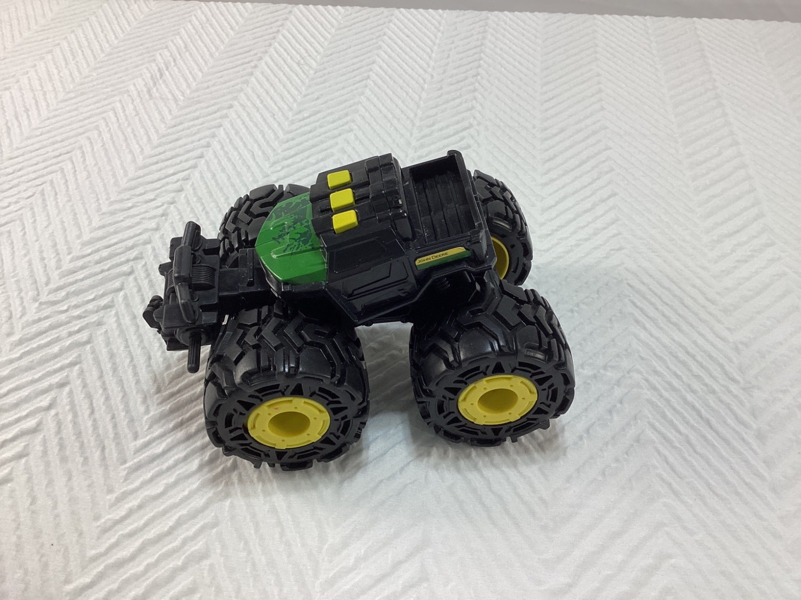 John Deer Monster Gator Green Lights And Signs Toy 2021 Tomy