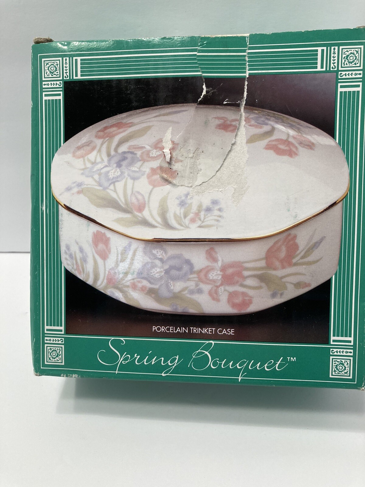 Spring bouquet porcelain trinket case 1993 New in box
