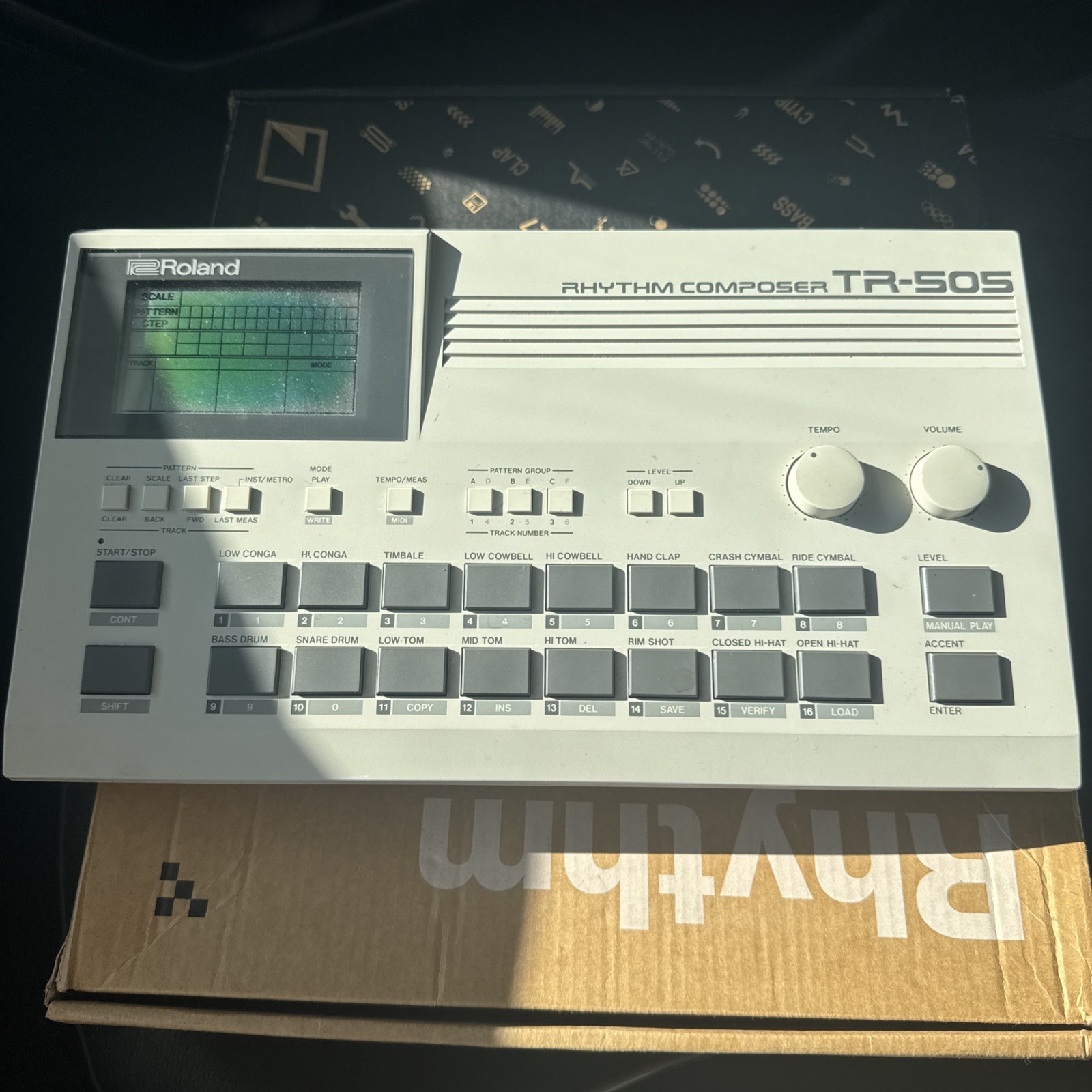 Roland TR-505 Rhythm Composer Drum Machine Battery Powered 16-Pad Gray *Working