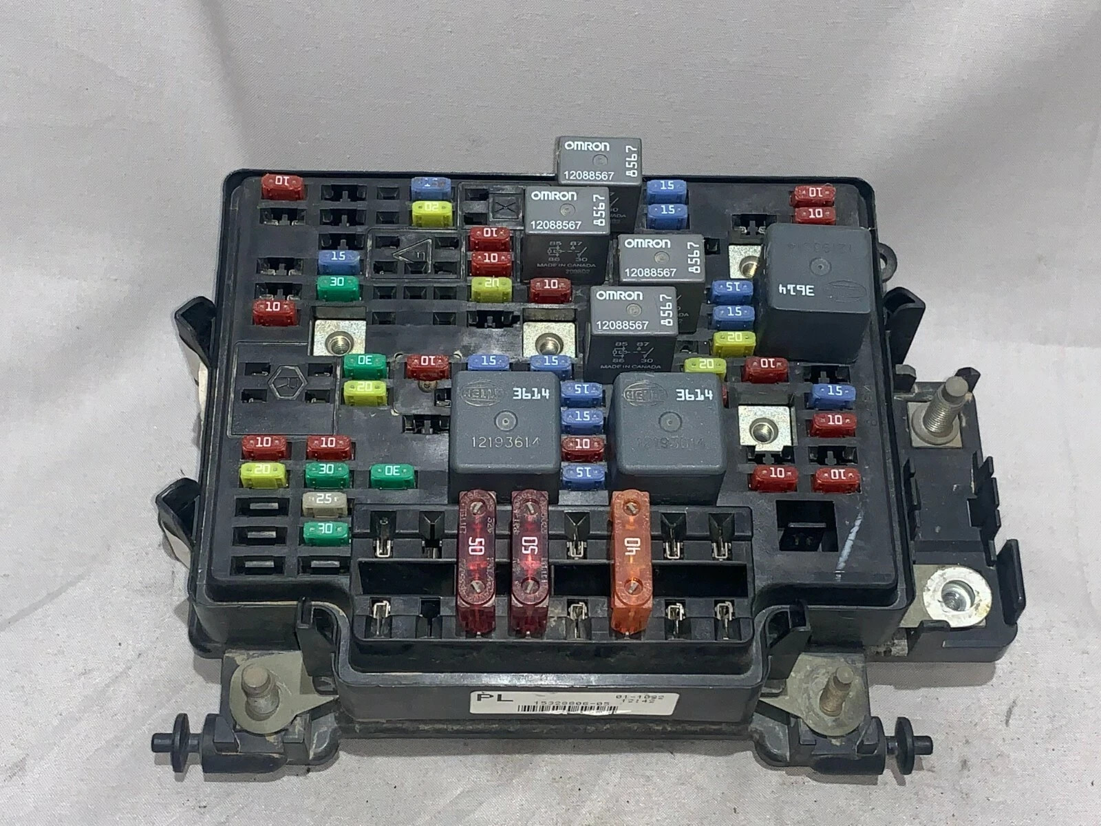 1999-2002 Chevy Silverado 1500 Fusebox Junction OEM 15328806-05