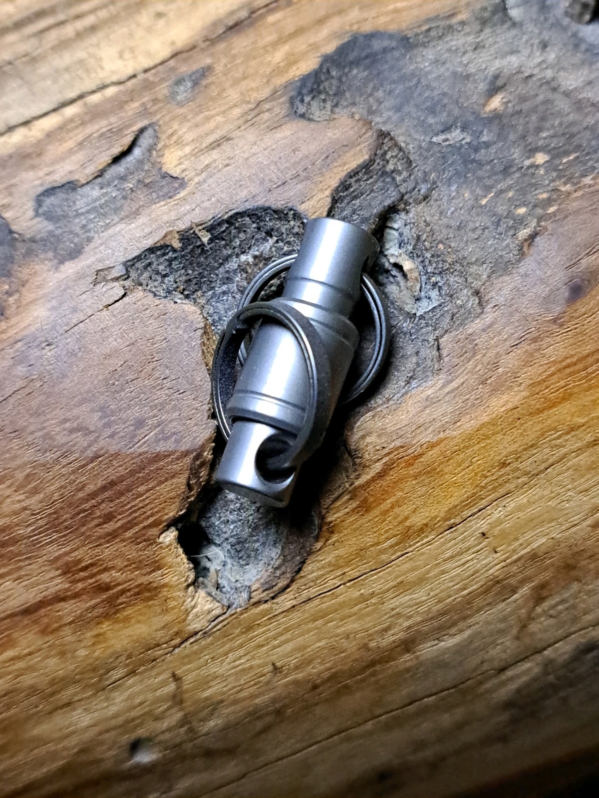 Minimalist Series Titanium Quick-Release Keychain Swivel