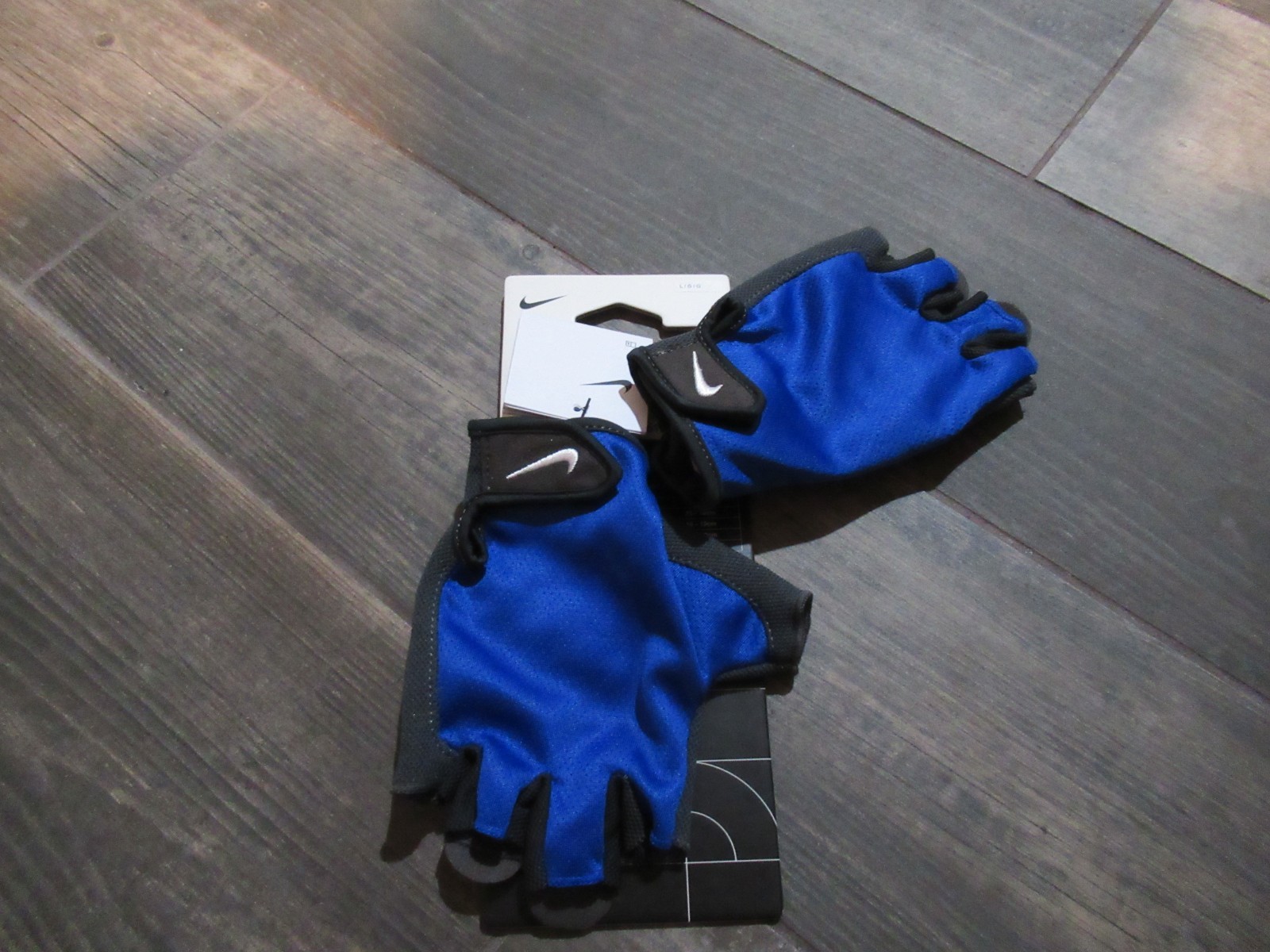 Nike Fitness Workout Training Gloves Men's XL new with tags Free Shipping