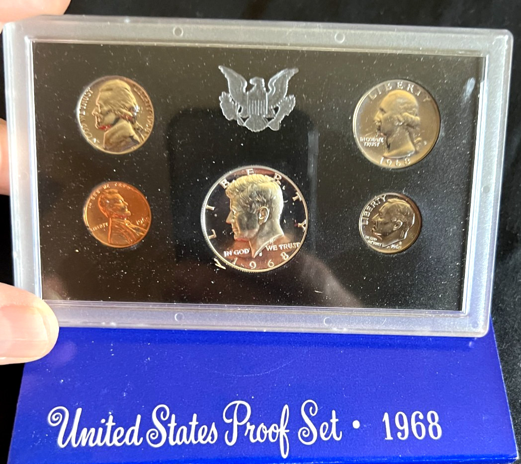 1968-S PROOF SET / ONLY 3,041,506 MINTED / FIRST YR OF RIGID HARD CASE