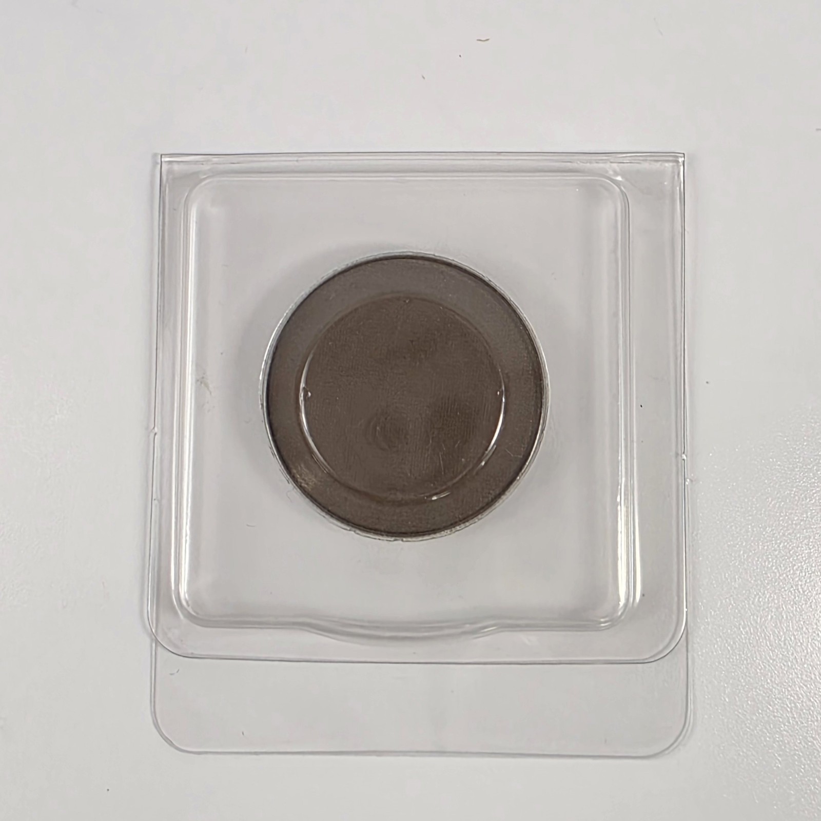 MAC Single Eyeshadow BRUN *prototype *