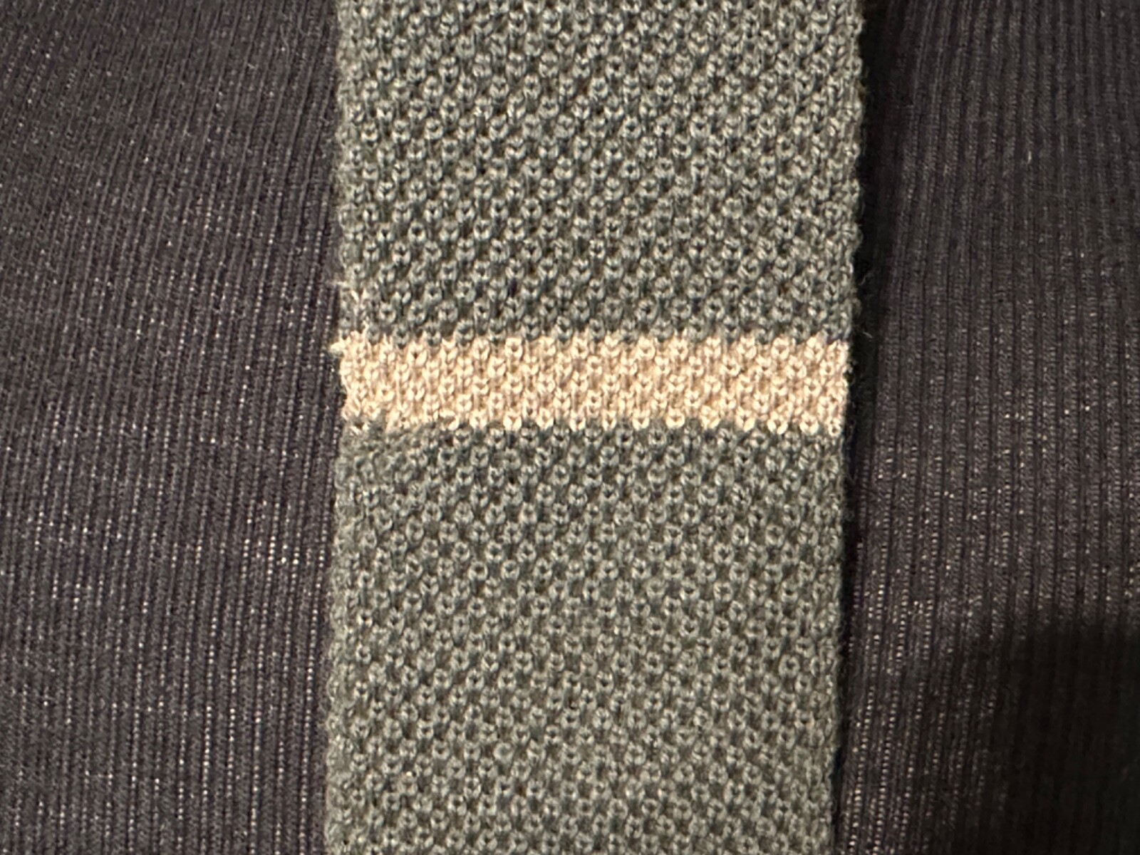 AUTHENTIC ELEVENTY PLATINUM 100% WOOL SQUARE NECKTIE TIE USA SHIPPER