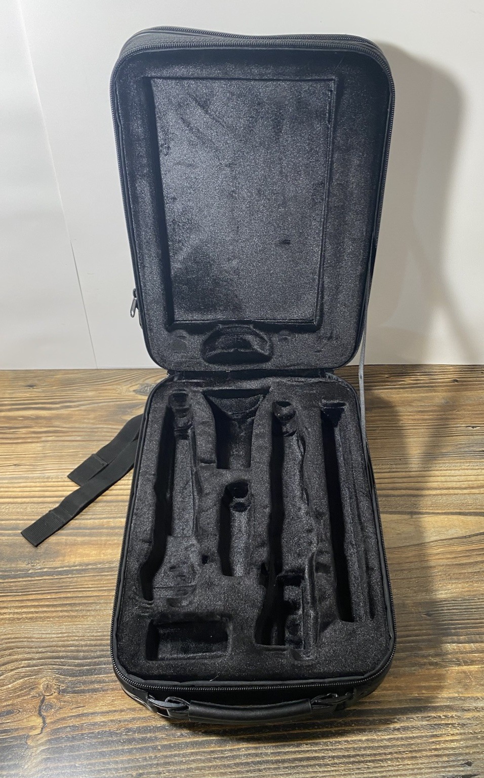 Backun Clarinet Backpack Case BMS Musical Services Black Travel Case