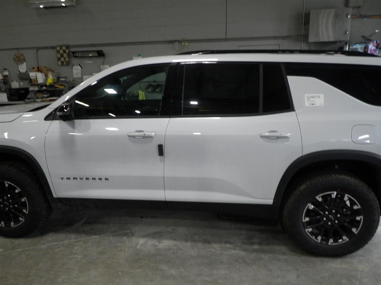 2026 Traverse Z71 Upper Air Shutter