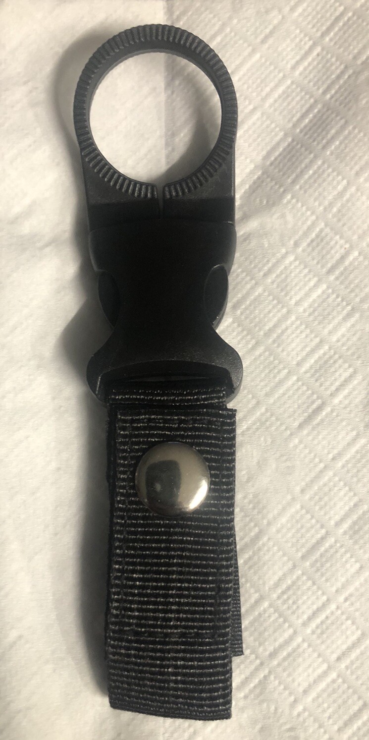 Tactical Hanging Bottle Buckle Clip Carabiner for Belt For Larger Water Bottles