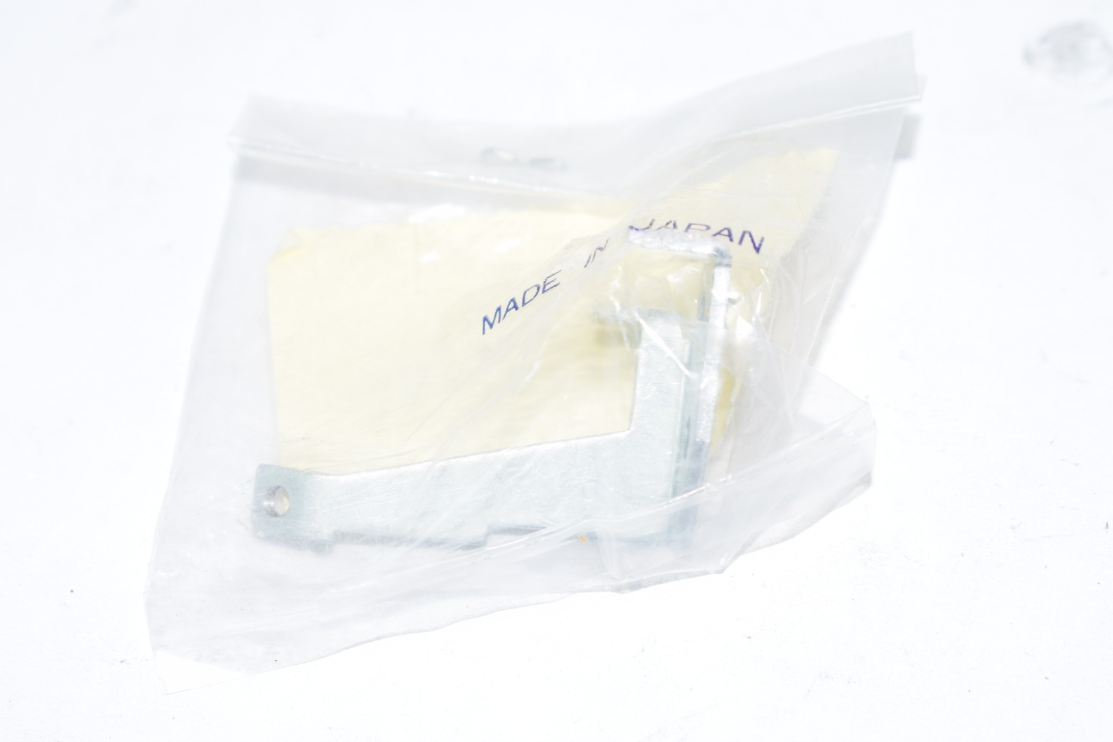 NEW SONY PARTS 364259100 XISTOR BRKT PHOTO 3-642-591-00