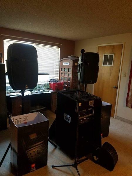 Dj equipment