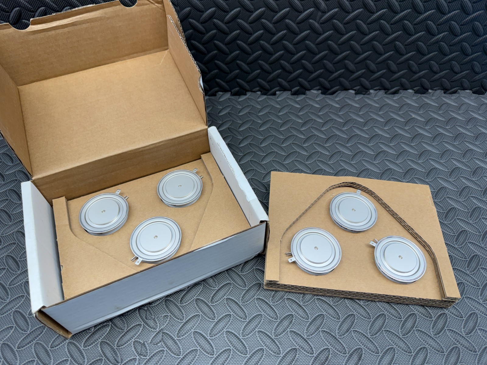 Infineon Technologies T720N16TOF 6-Pack Phase Control Thyristor Module Discs