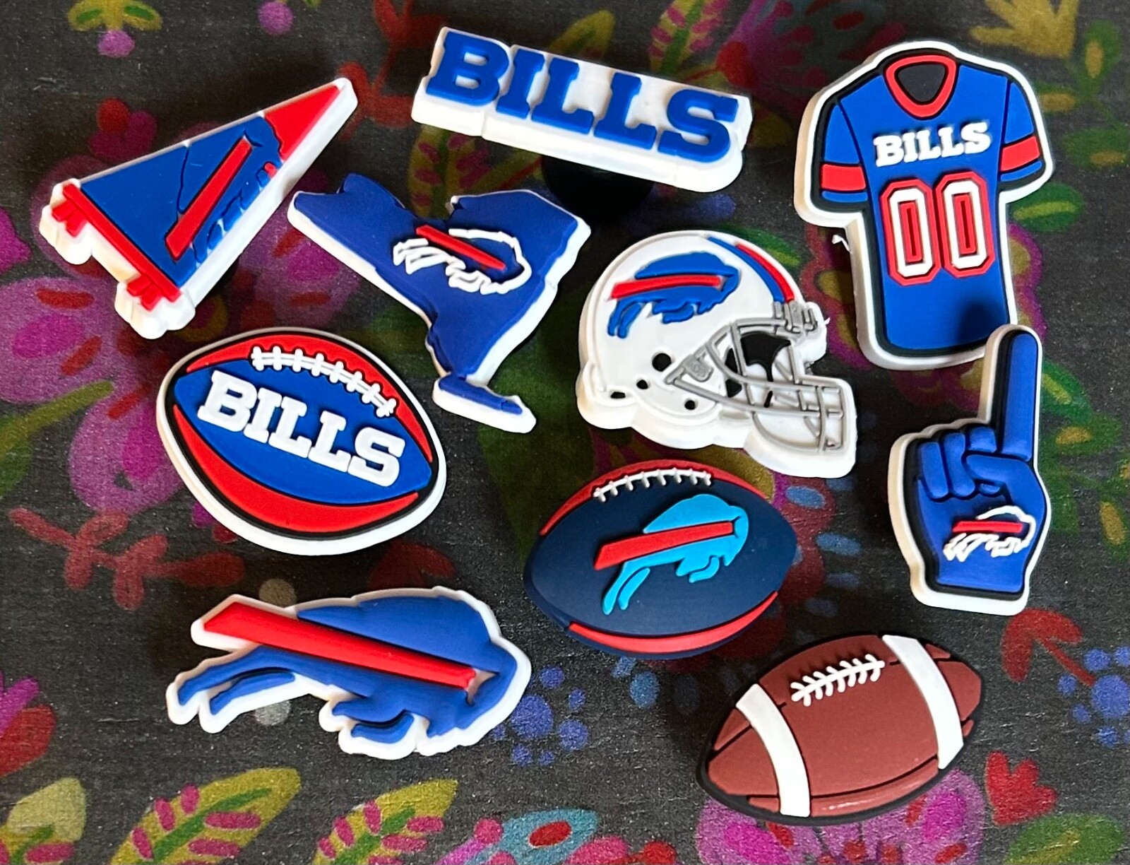 10 Piece BUFFALO BILLS Football Team Shoe Charms Football Shoe Decorations