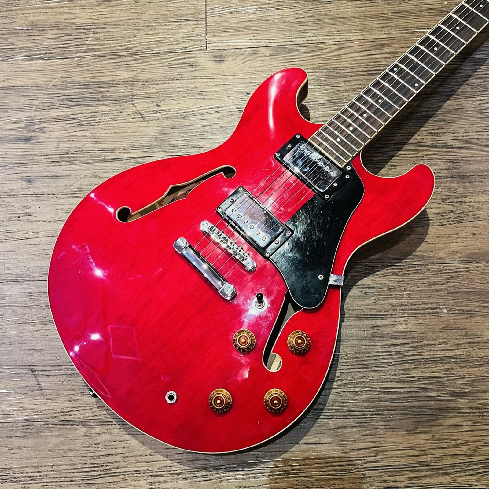JUNO SA-70 CH Used Maple Body Maple Neck Rosewood Fingerboard Cherry