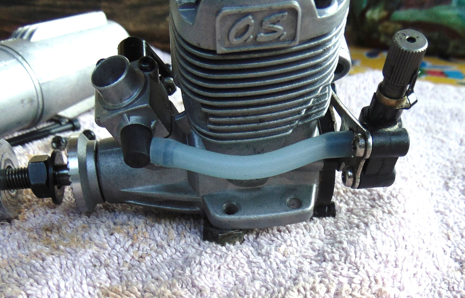 OS LA 40 RC Model Airplane Engine, cleaned, ex compression
