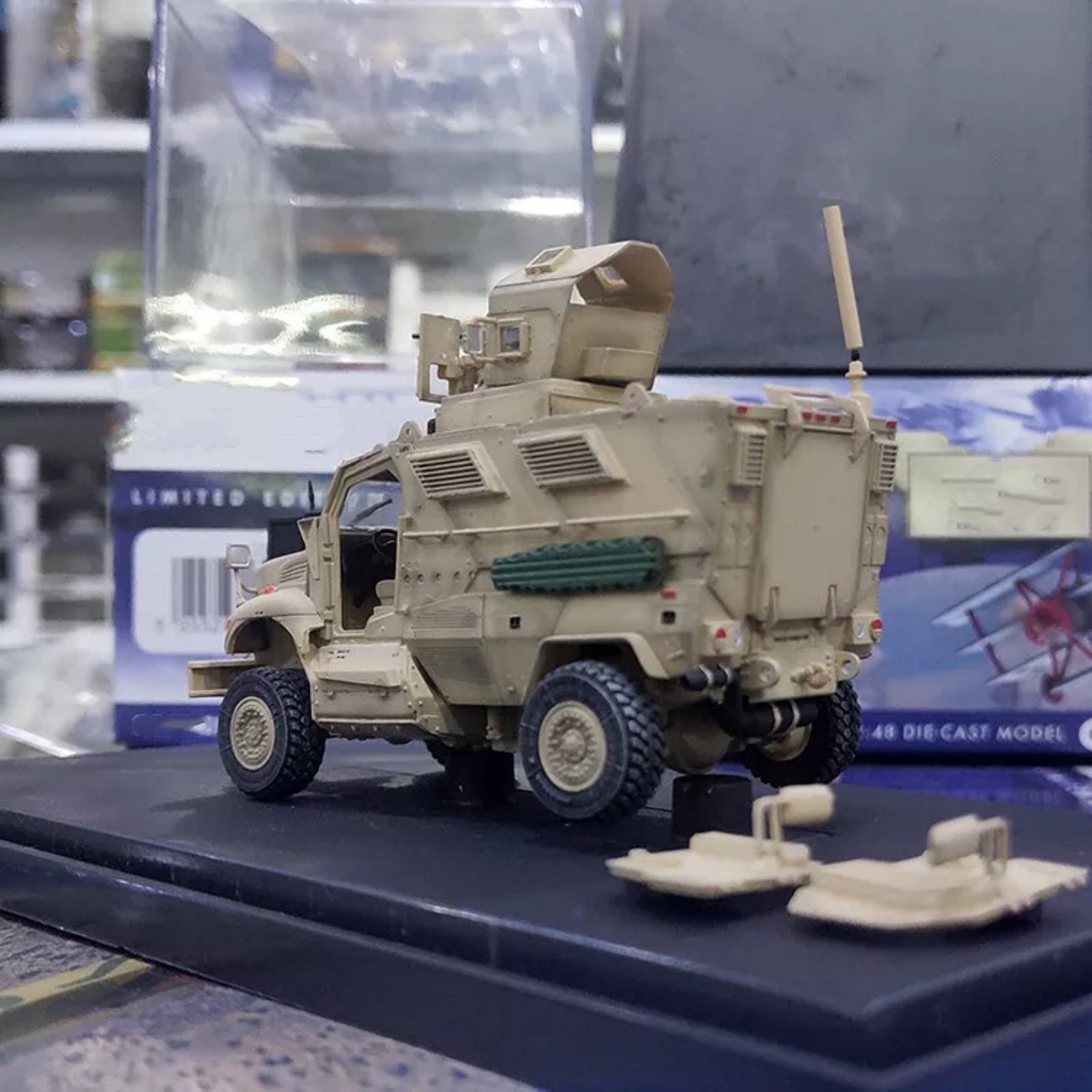 4.3in M1224 US MaxxPro Mine Resistant Anti Ambush Vehicle Finished Model Toy Set