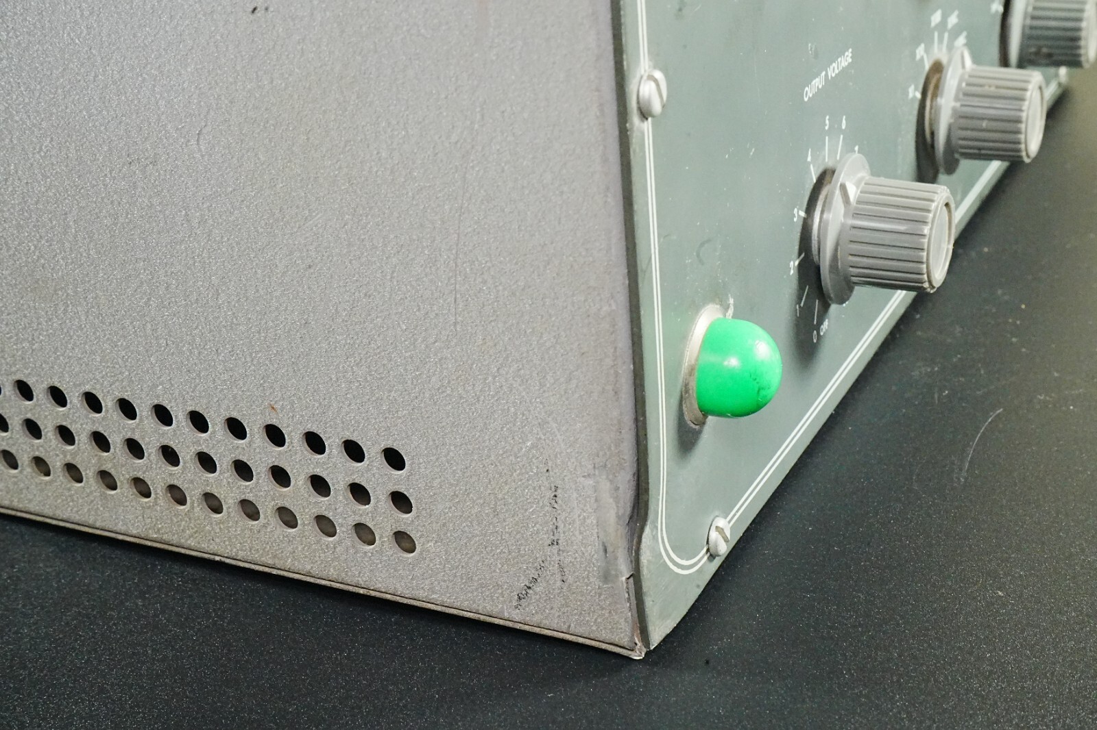 Heathkit Audio Generator Model AG-8