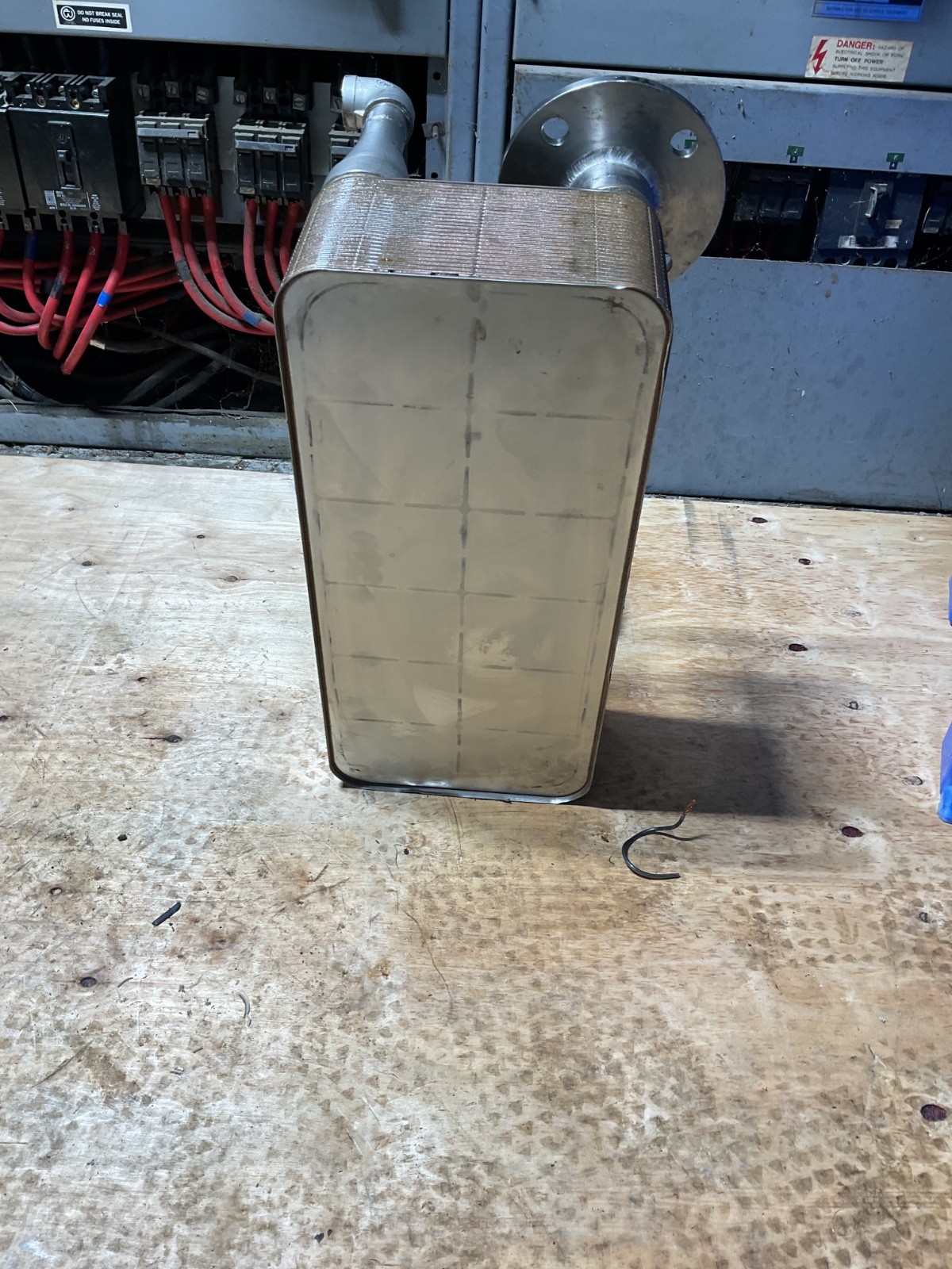 Fluid dynamics brazed plate heat exchanger