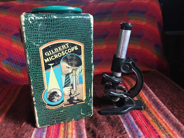 Gilbert P3079 Microscope In Box 150/200/325x Green Alligator-Style Box