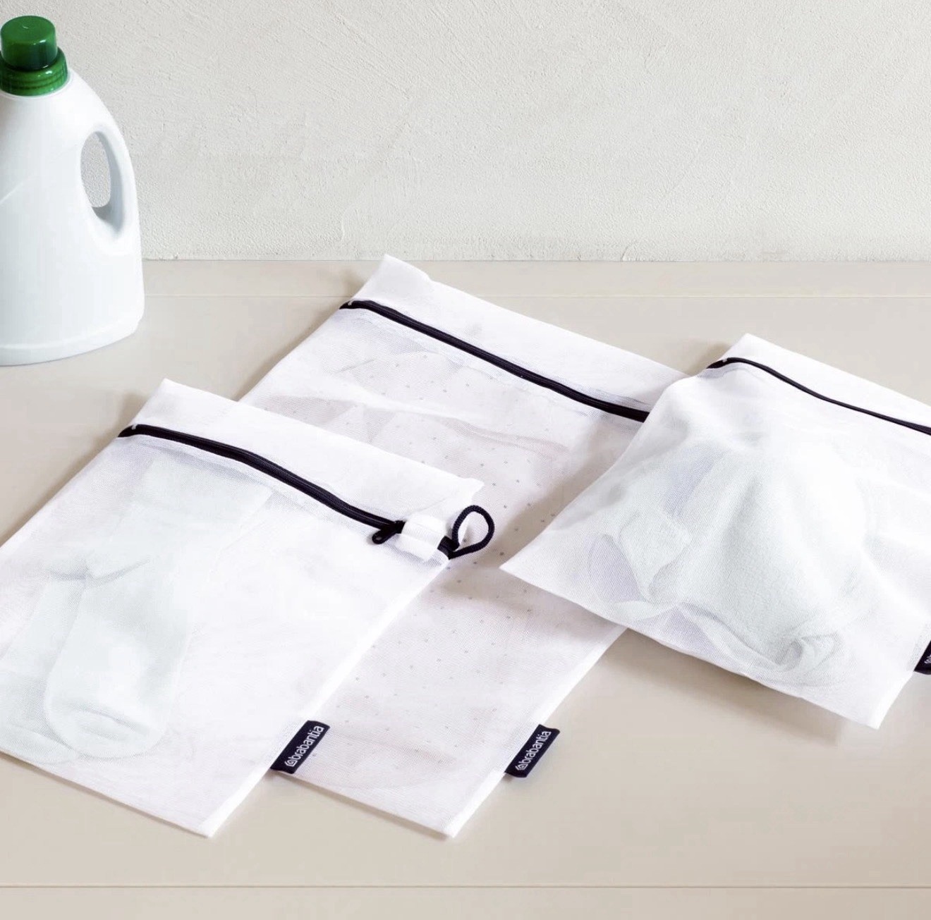 Brabantia NEW Wash Bags Set Of 3 Garment Machine Wash Laundry Bags White W/Black
