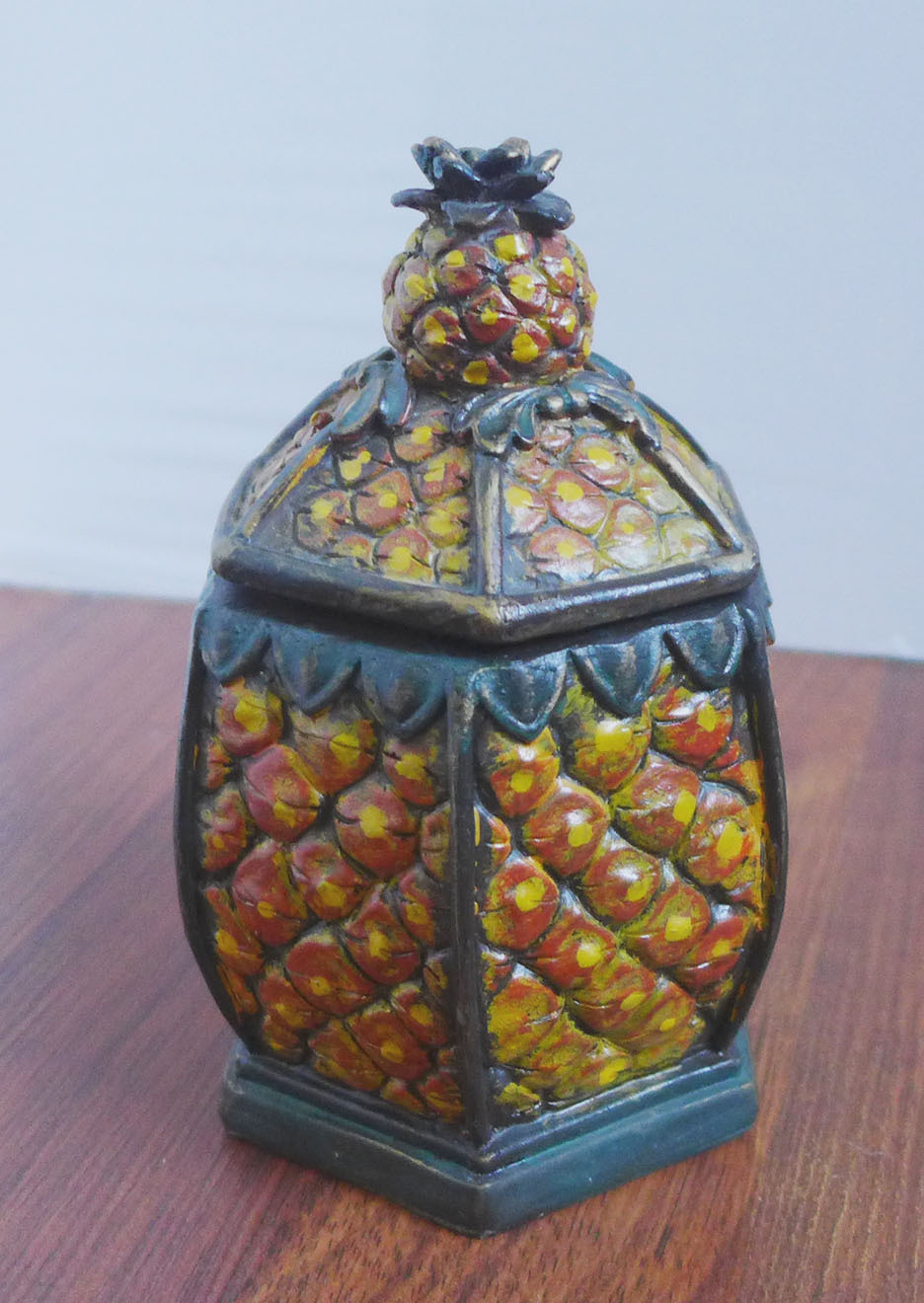 Resin Box Pineapple Design