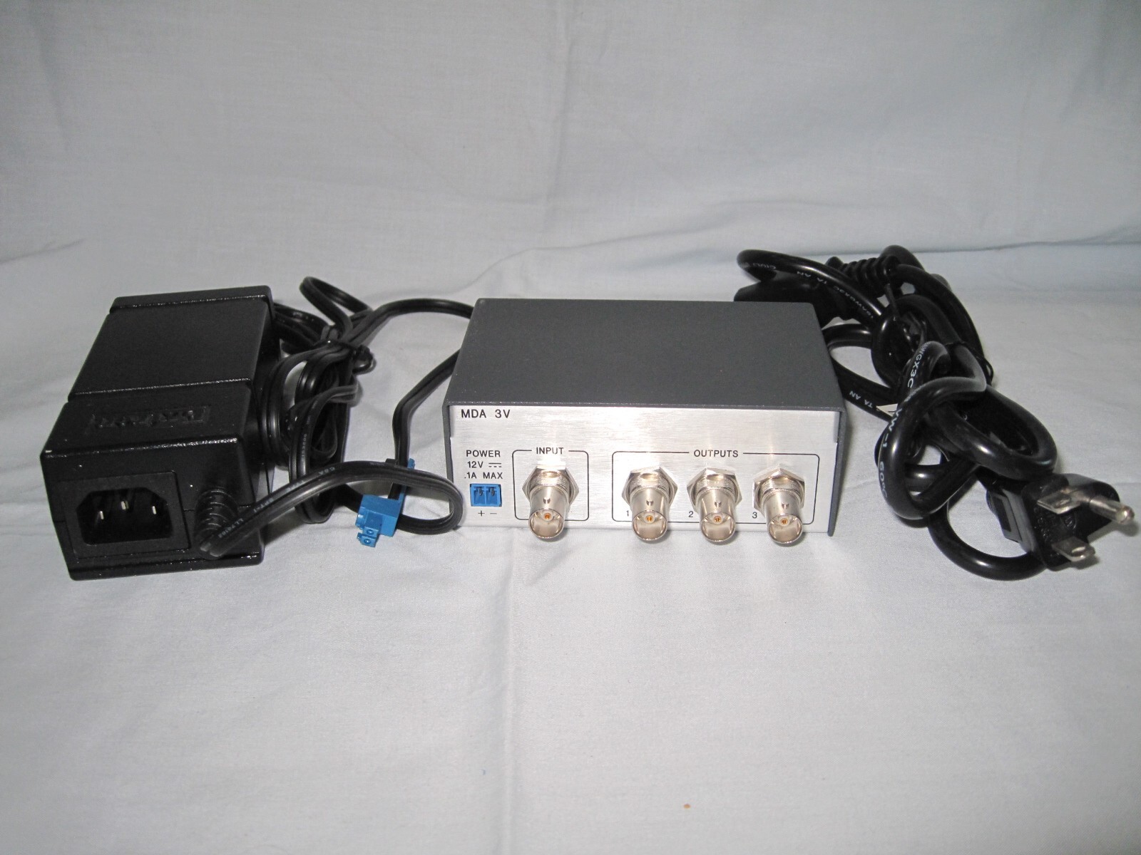 EXTRON MDA 3V Component Distribution Amplifier