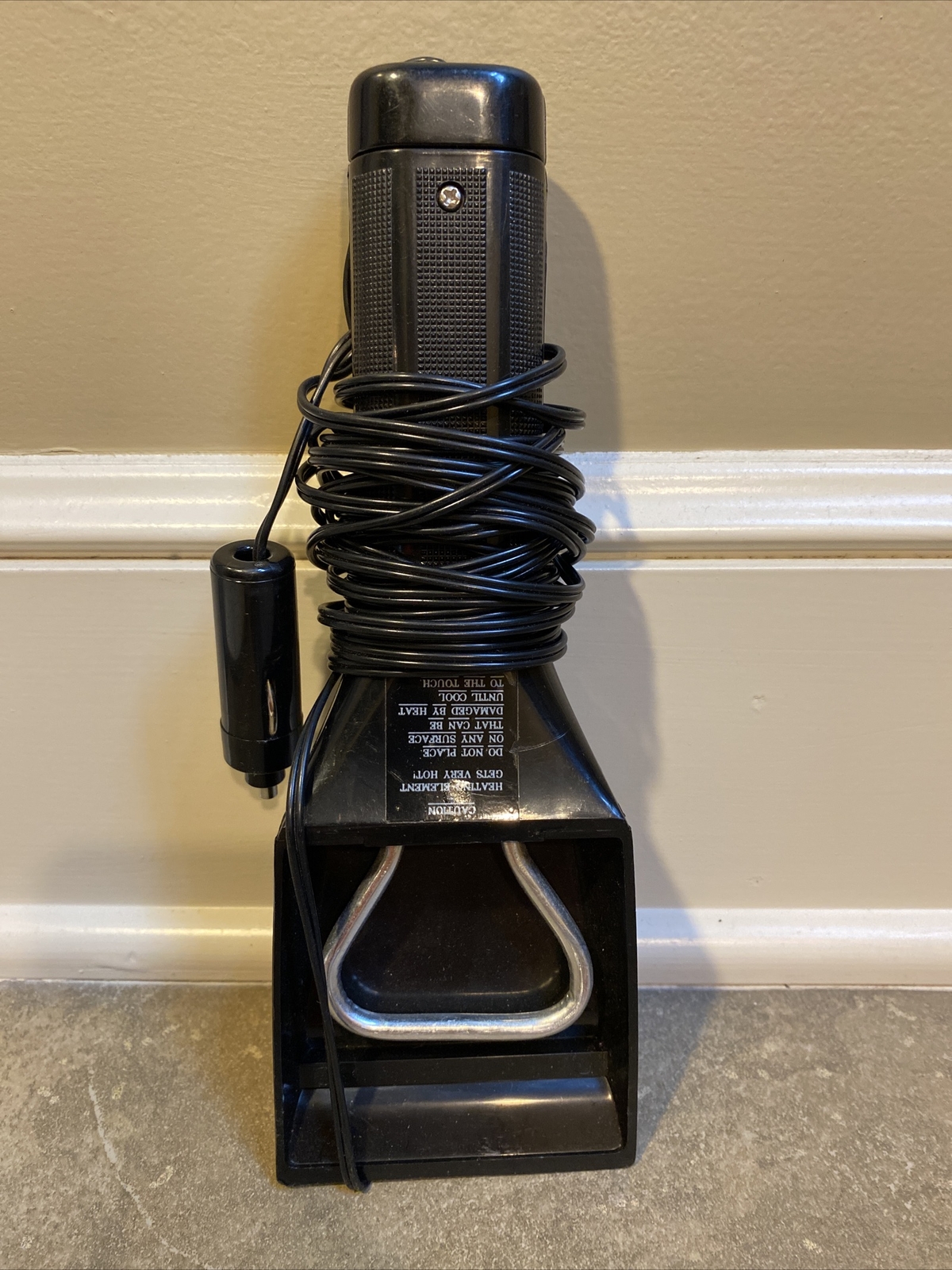 Eddie Bauer Heated Windshield Ice Scraper 12 Volt Car Plug In (Unused)