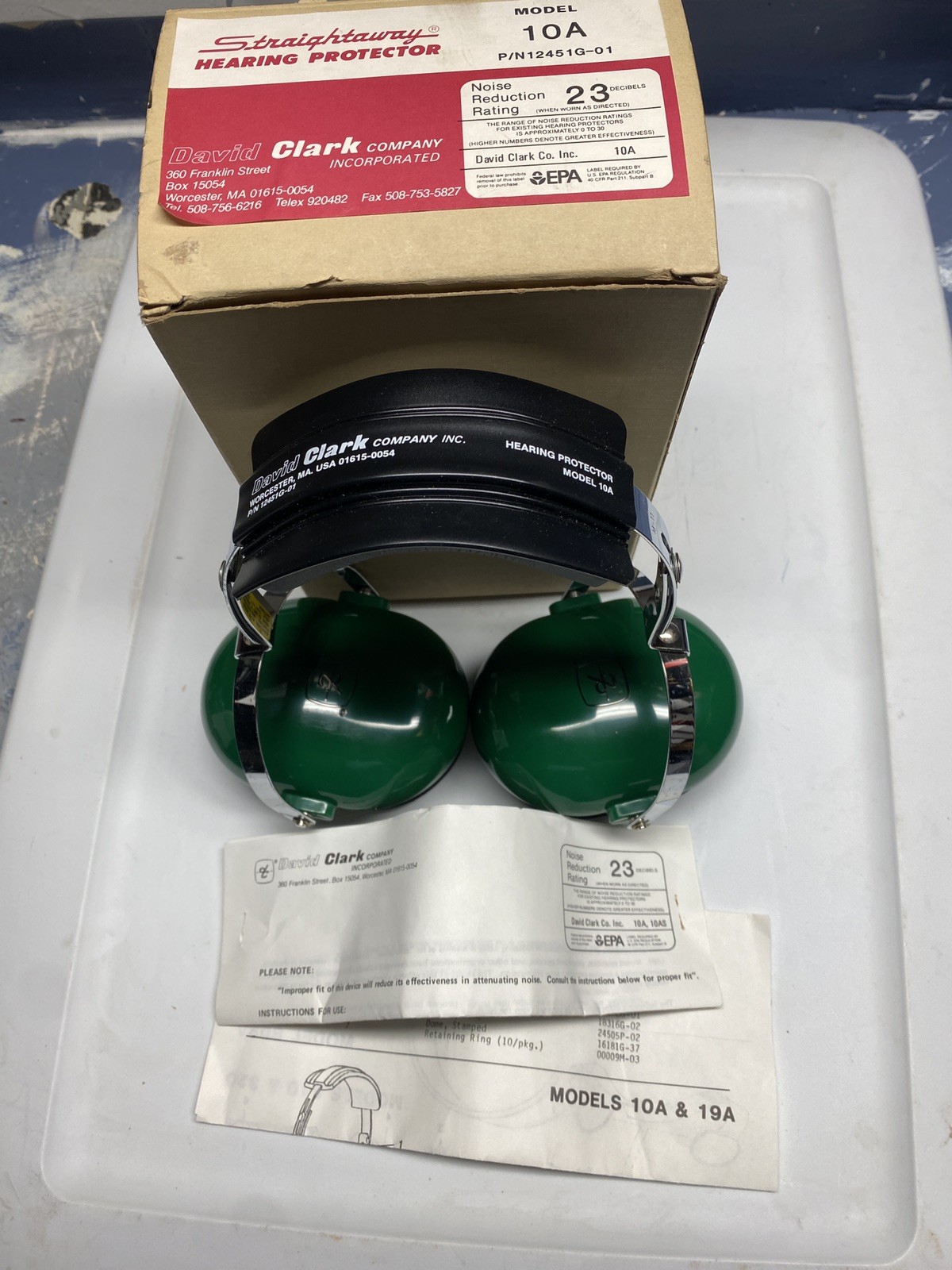 Vintage David Clark Straightaway Model 10A Aviation Hearing Protector, with Box
