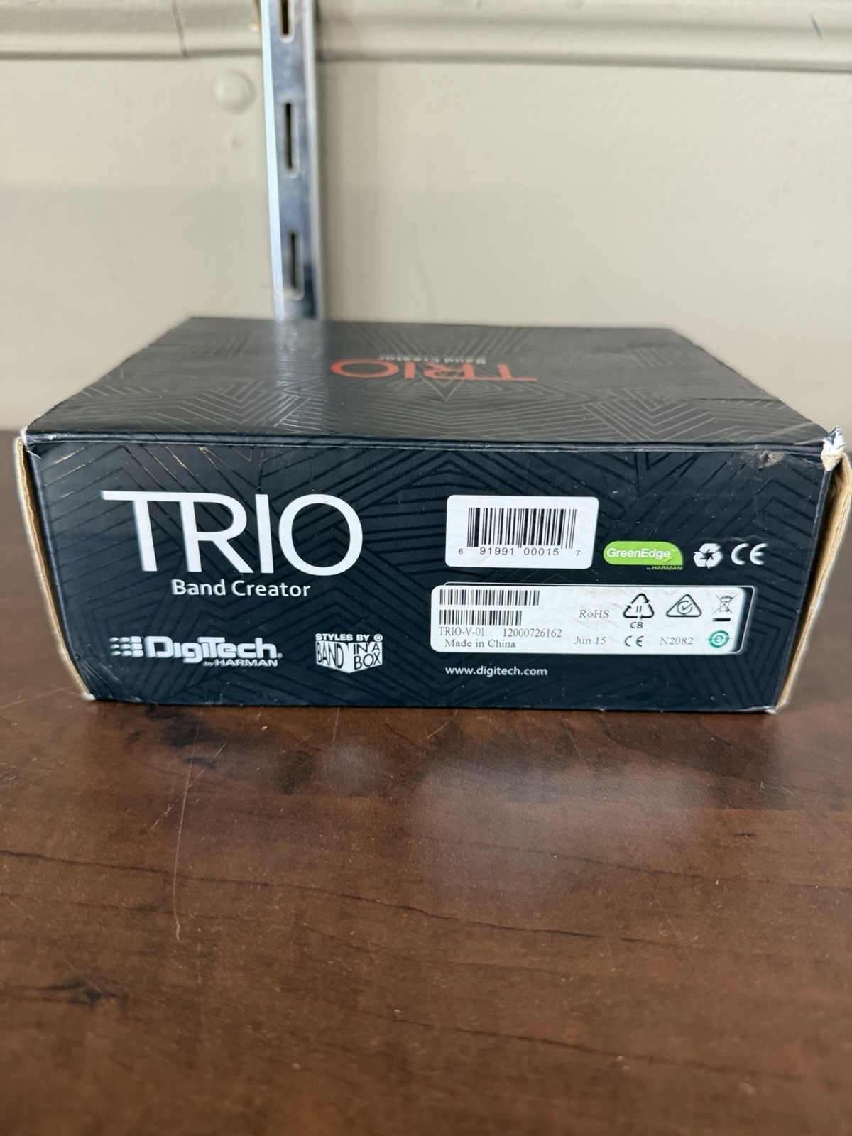 Digitech Trio Band Creator Drum Rhythm Effects Pedal