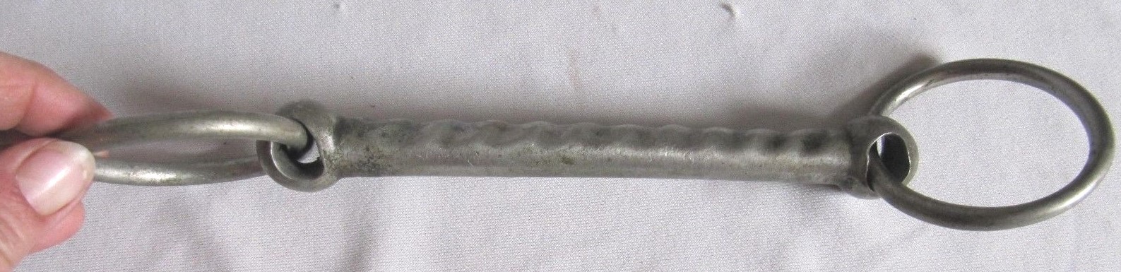 Draft Horse 5.5" LOOSE O-RING SNAFFLE BIT STRAIGHT BAR TEXTURED ONE SIDE
