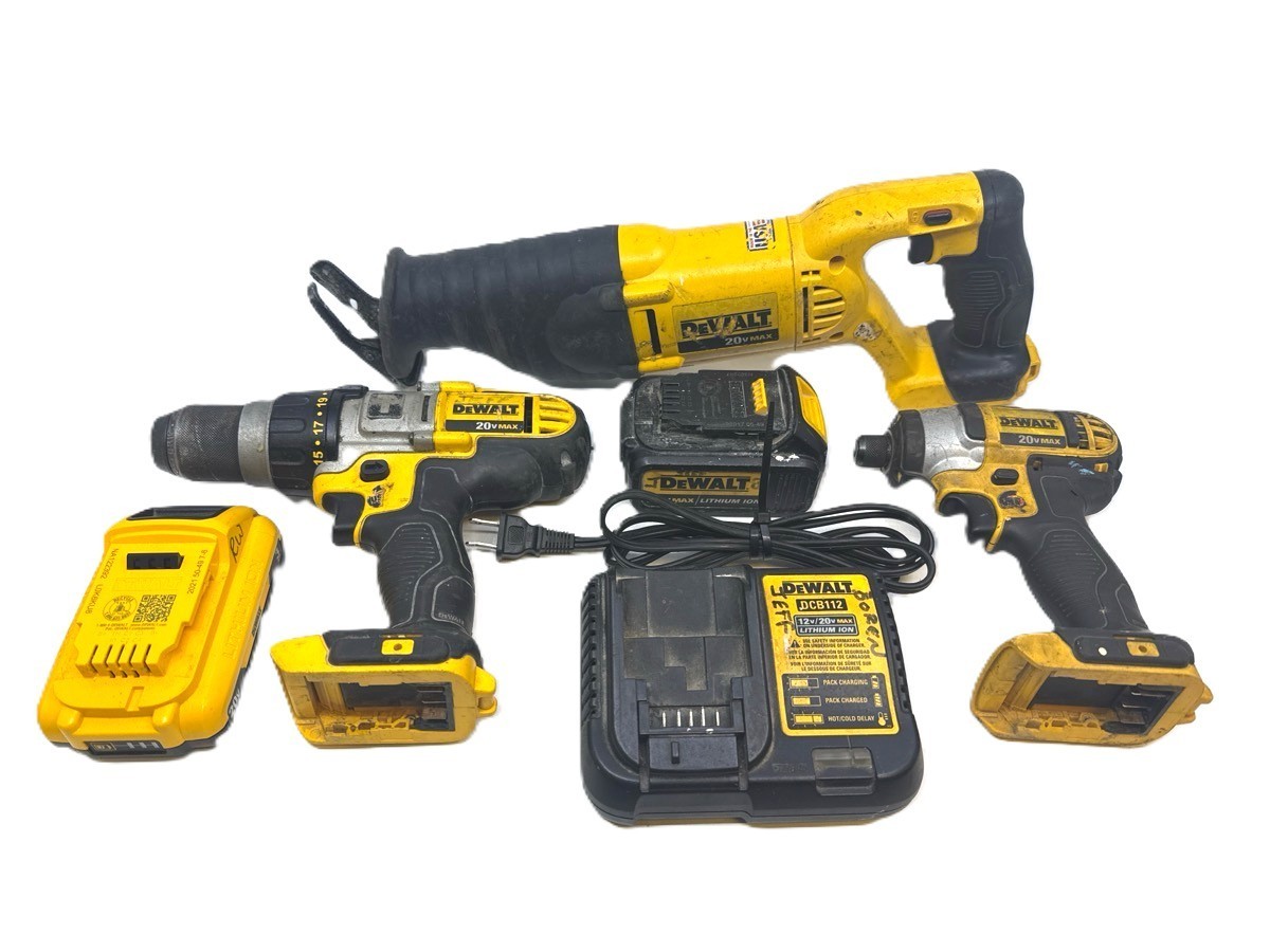 Dewalt 3PC Tool Set DCD985-DCS381-DCF885 W/2Batteries & Charger (RO1070355)