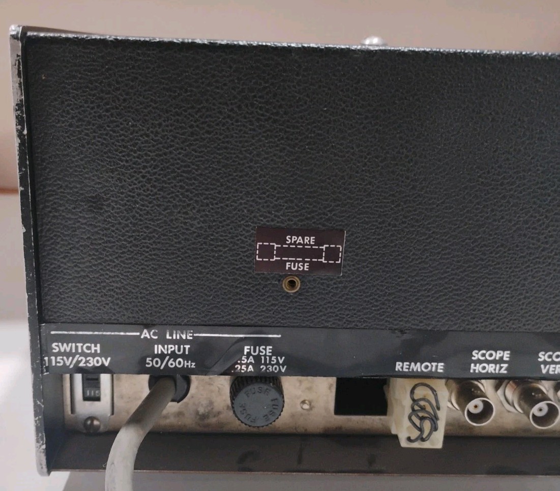 Wavetek Model 2001A Turns On Not Tested