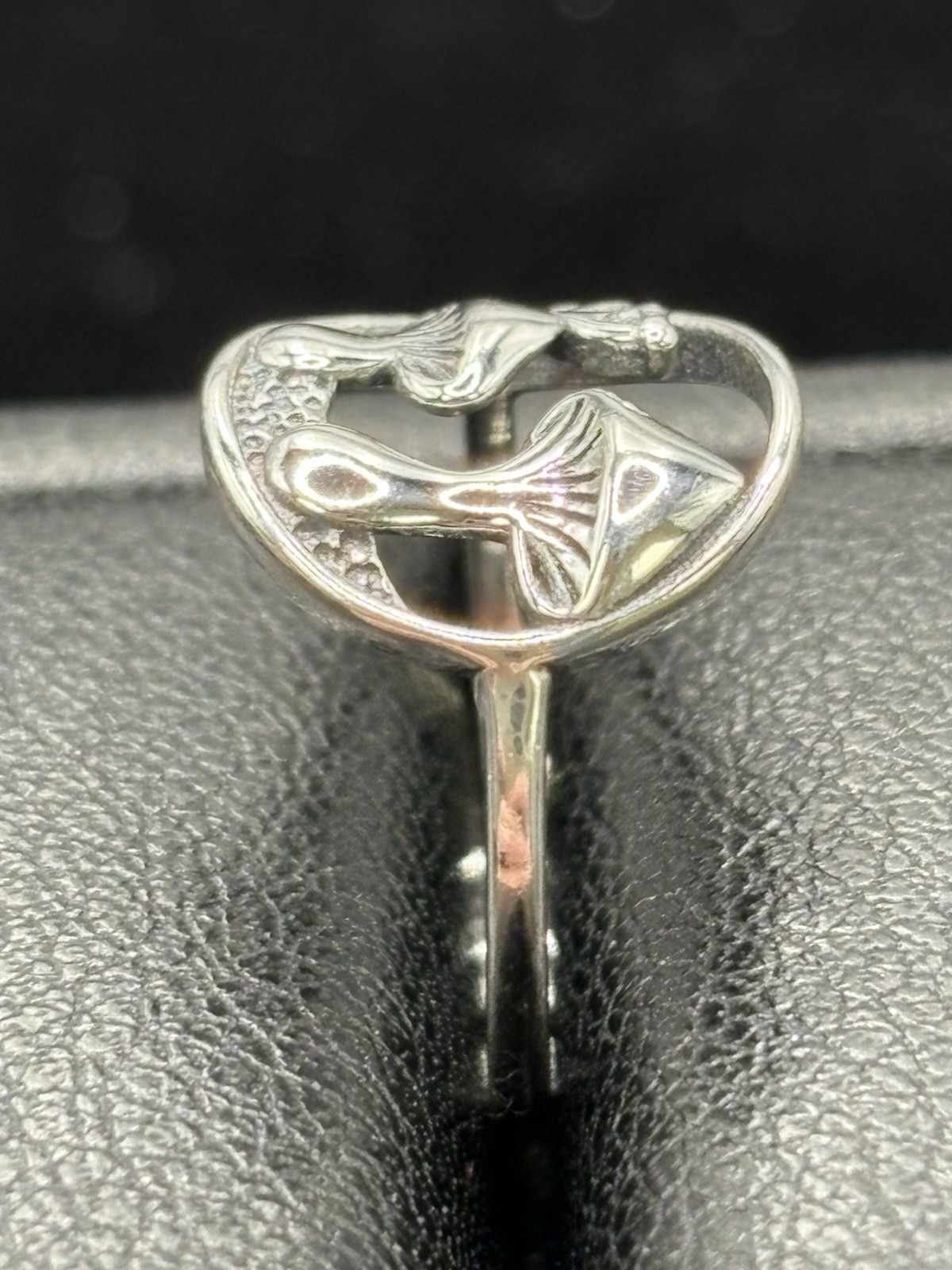 New Condition Sterling Silver Mushrooms Toe Ring 925 C31