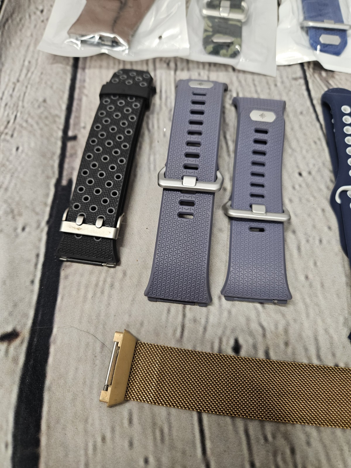 fitbit ionic Watch Band And Charger Bundle