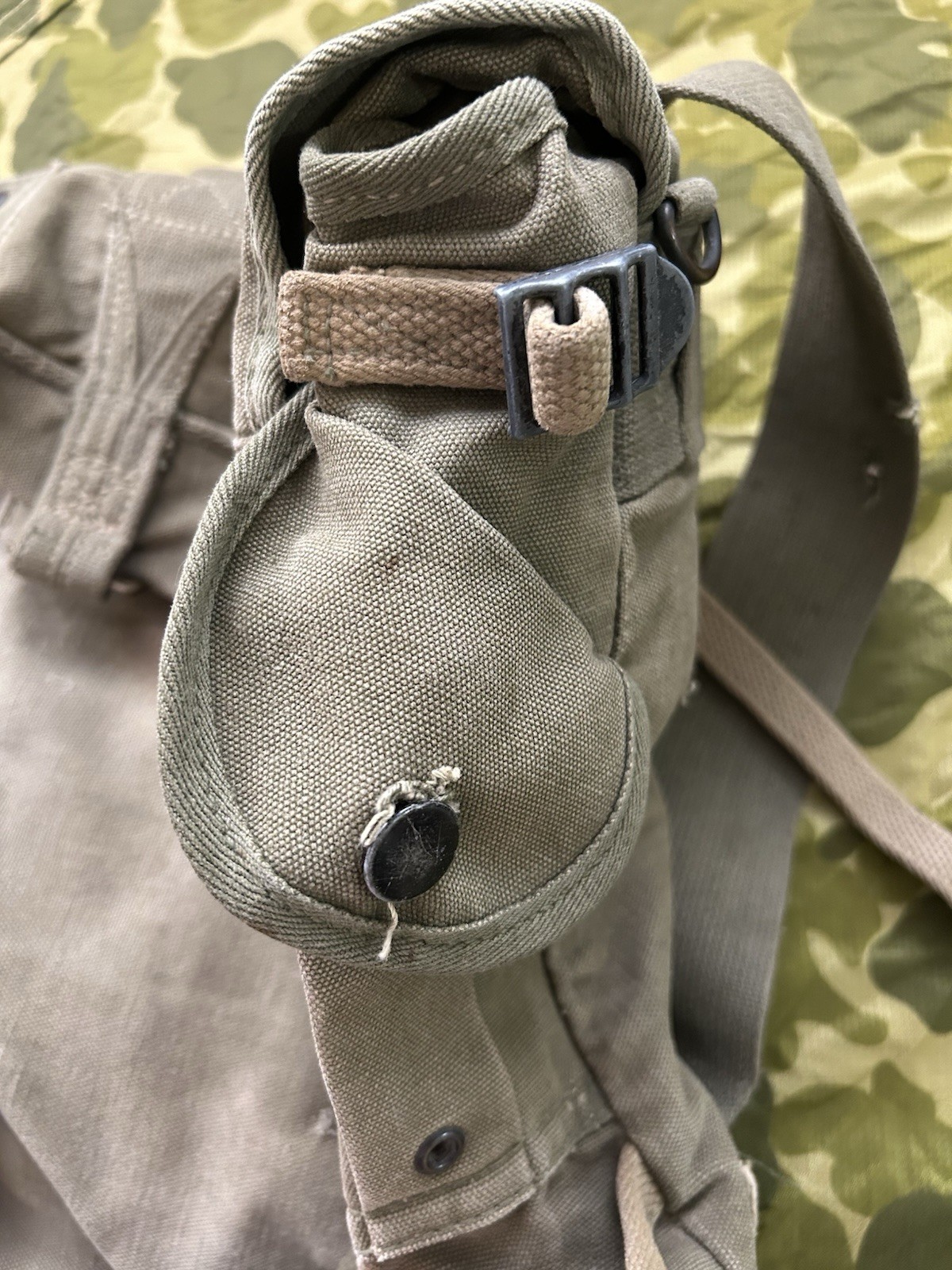 US M1945 Pack Vietnam War Era OD Green Field Pack USMC