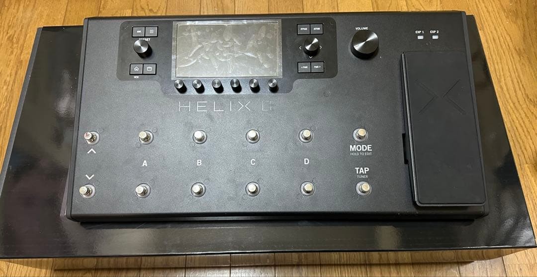 Line 6 HELIX LT Guitar Amp Simulator Multi-Effects Processor