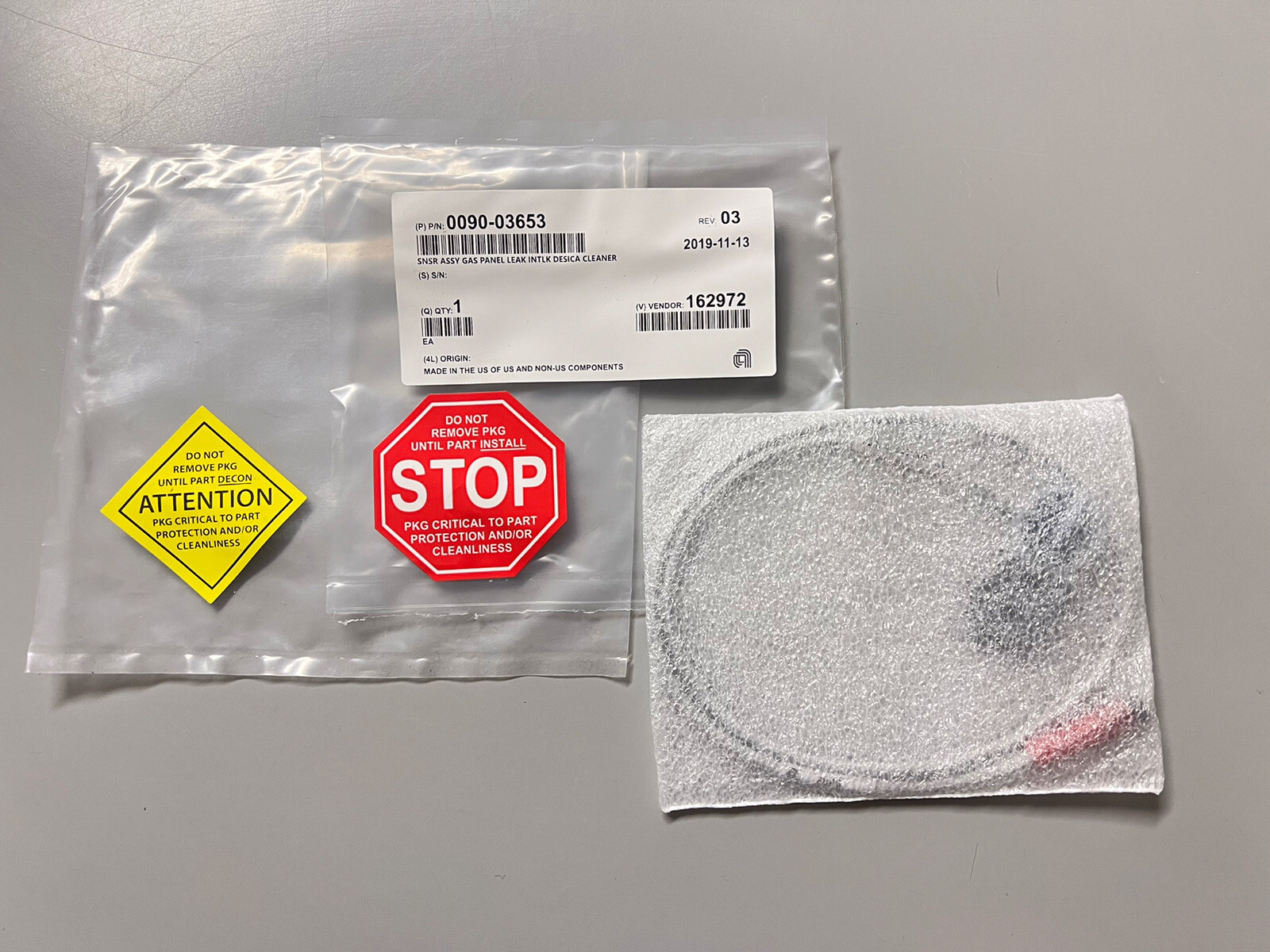 AMAT 0090-03653 SNSR GAS PANEL LEAK DESICA SENSOR