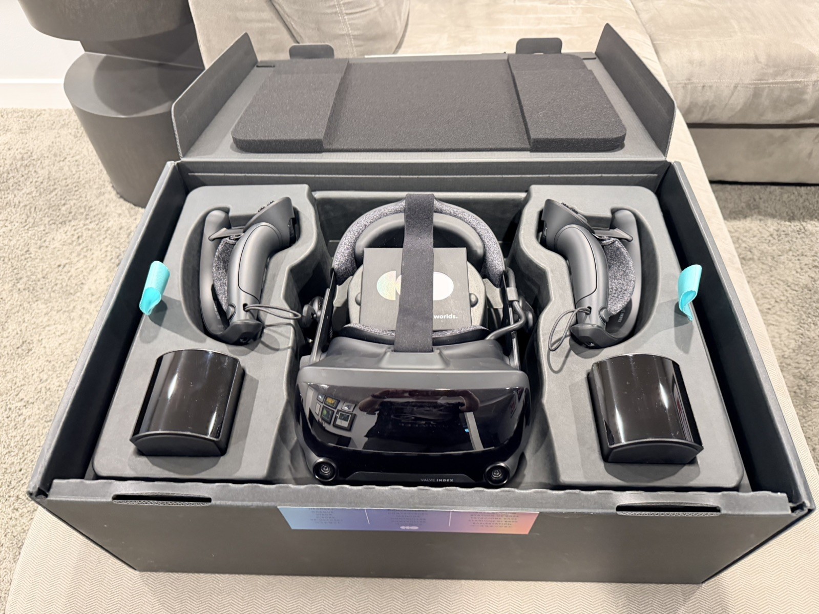 Valve Index Virtual Reality VR Headset Full Bundle - Excellent Condition
